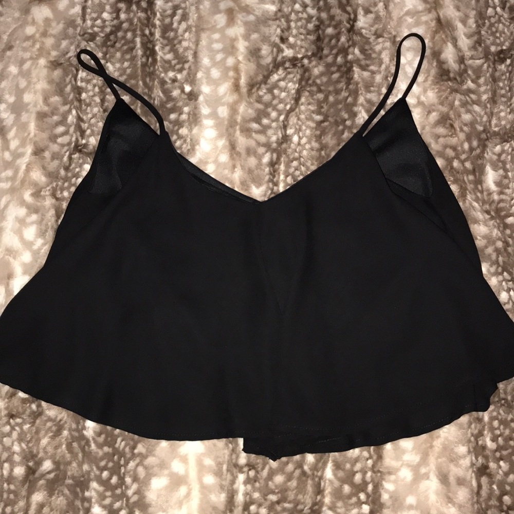 Lose flow crop top ✨